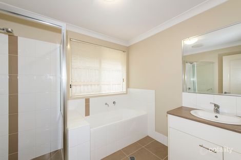 Property photo of 27 Blue View Terrace Glenmore Park NSW 2745