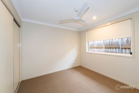 Property photo of 27 Blue View Terrace Glenmore Park NSW 2745