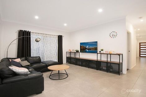 Property photo of 5 Banya Crescent Springfield Lakes QLD 4300