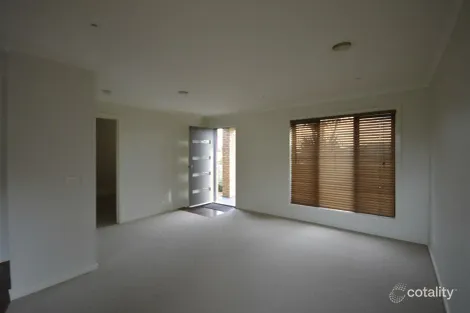 Property photo of 1 Lawn Avenue Traralgon VIC 3844