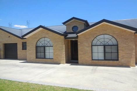 16 John Girdham Pl, Forbes, NSW 2871