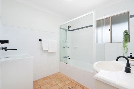 Property photo of 4/15 Stanley Street Indooroopilly QLD 4068