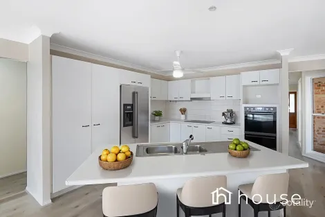 Property photo of 14 Corypha Crescent Calamvale QLD 4116