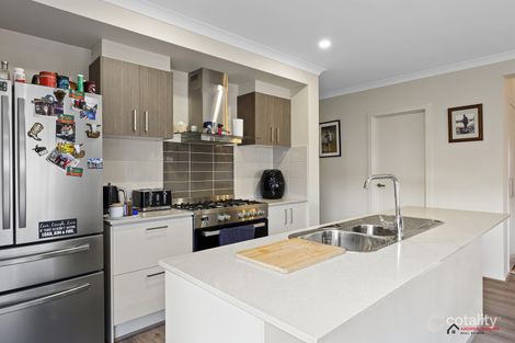 Property photo of 14 View Court Cobram VIC 3644