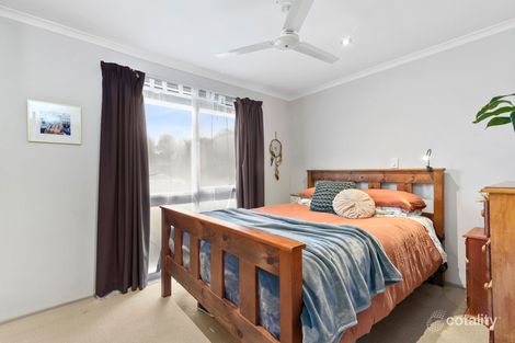 Property photo of 2 Sandra Court Somerville VIC 3912