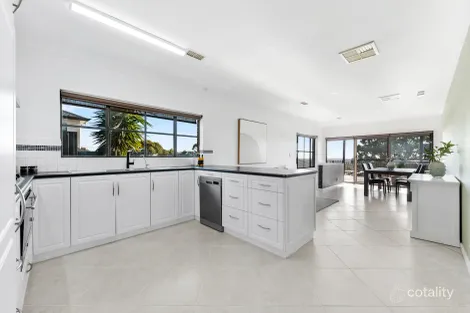 Property photo of 28 Annesley Close Salisbury Heights SA 5109