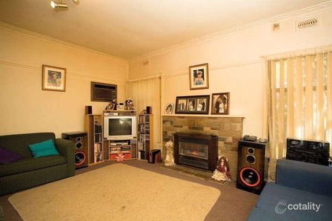 Property photo of 8 Kennedy Street Reservoir VIC 3073