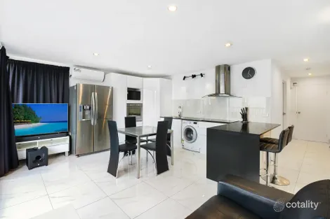 Property photo of 605/40 Surf Parade Broadbeach QLD 4218