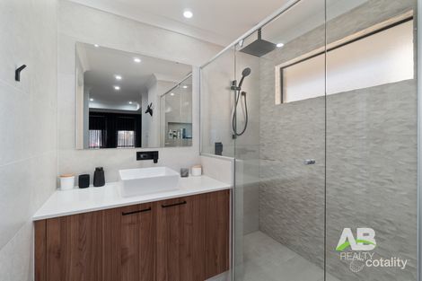 Property photo of 25 Ioppolo Court Sinagra WA 6065