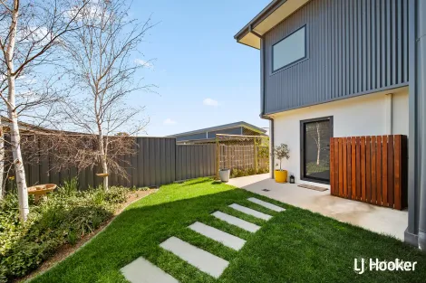 12 Aubrey Lane, Strathnairn, ACT 2615