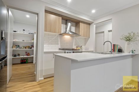 Property photo of 41 Sasha Crescent Truganina VIC 3029