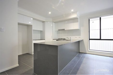 17 CAIN AVE, GREGORY HILLS, NSW 2557