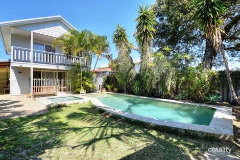 Property photo of 27 Fourteenth Avenue Palm Beach QLD 4221
