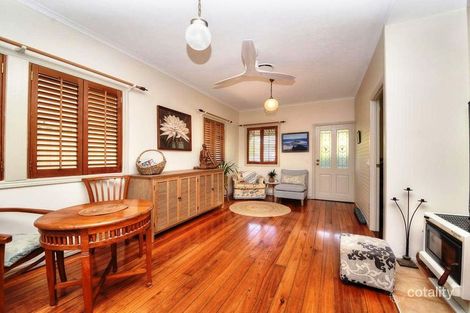 Property photo of 27 Fourteenth Avenue Palm Beach QLD 4221