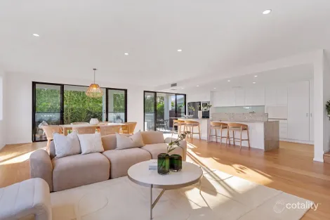 4 Sequana Ave, Mermaid Waters, QLD 4218