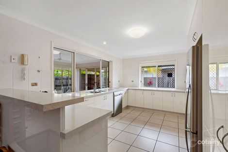 Property photo of 2/6 Harbourlights Way Pelican Waters QLD 4551