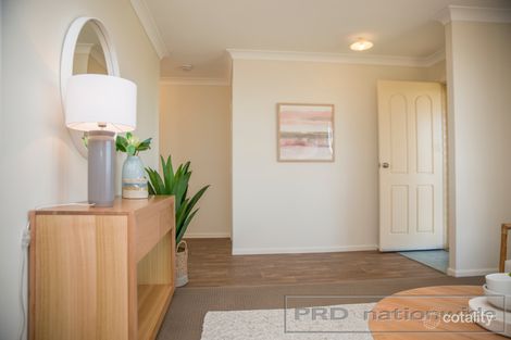 Property photo of 28 Benjamin Circle Rutherford NSW 2320