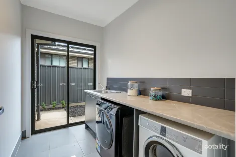 Property photo of 14 Plati Road Angle Vale SA 5117