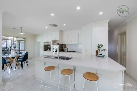 Property photo of 21 Irkara Drive Kennington VIC 3550