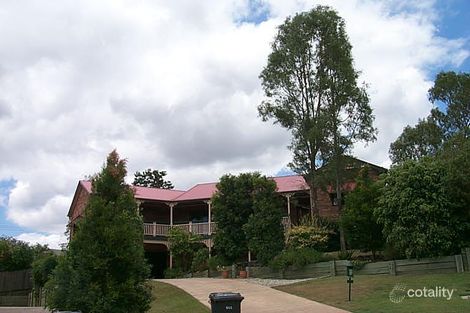 4 Coburn Ct, Brookfield, QLD 4069