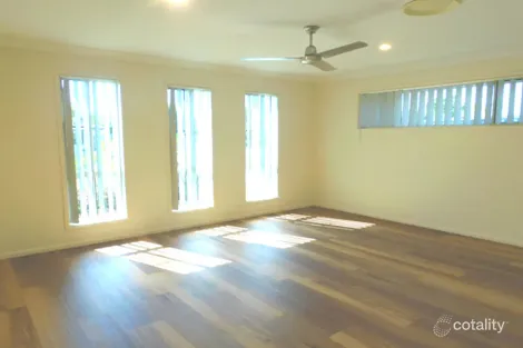 Property photo of 30 Whitehaven Drive Blacks Beach QLD 4740