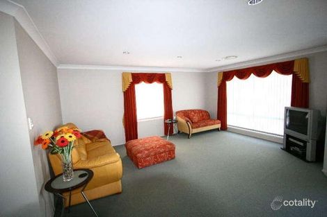 Property photo of 2 Candlebush Place Thornton NSW 2322