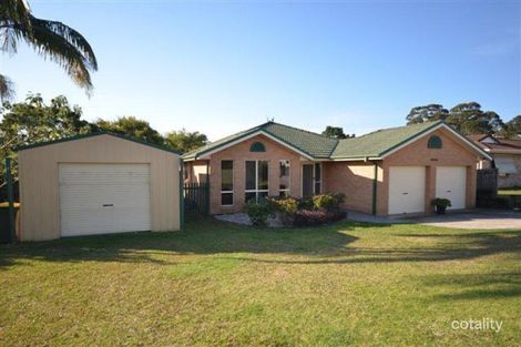 16 Greenmeadows Dr, Port Macquarie, NSW 2444