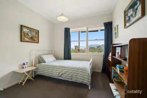 Property photo of 5 Shepheards Lane Wandiligong VIC 3744