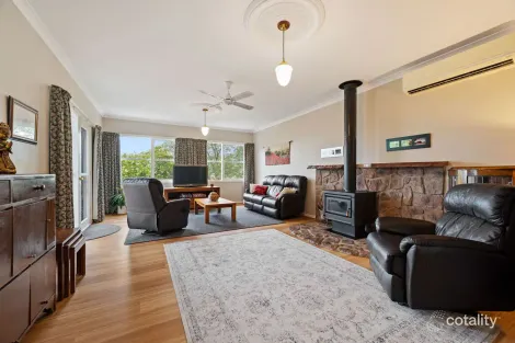 Property photo of 5 Shepheards Lane Wandiligong VIC 3744