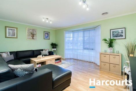 Property photo of 6 Hazelwood Avenue Cranbourne North VIC 3977