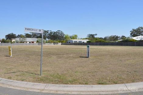Property photo of 2 Sunrise Place New Auckland QLD 4680