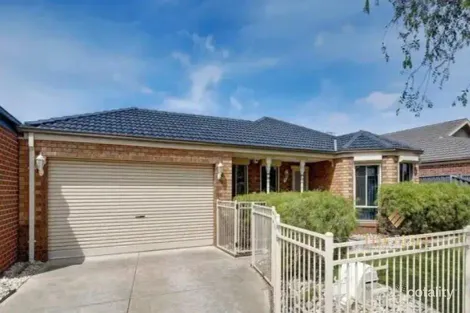 Property photo of 7 Burdekin Street Manor Lakes VIC 3024