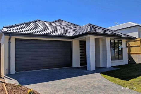 Property photo of 24 Moorinya Circuit Pimpama QLD 4209