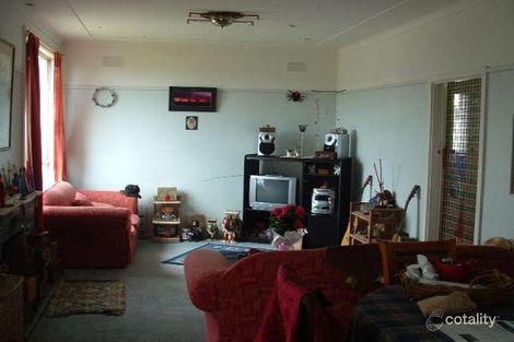 Property photo of 24 Westmacott Parade Bulli NSW 2516