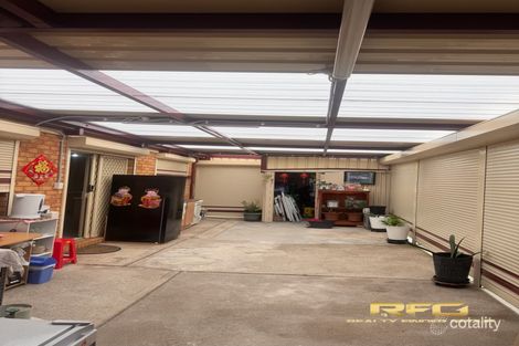 Property photo of 2/15 Brindalee Way Hillside VIC 3037