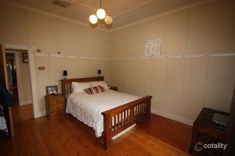 Property photo of 10 Maddox Road Newport VIC 3015