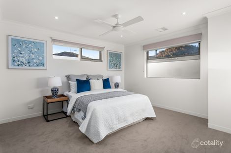 Property photo of 2 Ventich Street Glen Iris VIC 3146