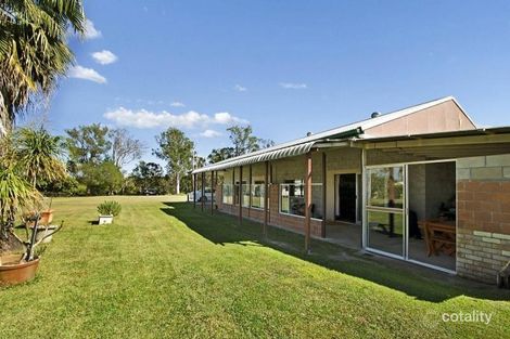 Property photo of 11 The Esplanade Coochin Creek QLD 4519