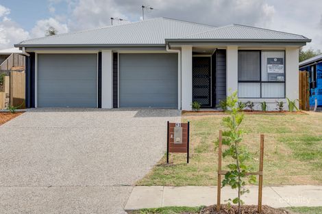 92 Pepper Tree Dr, Holmview, QLD 4207