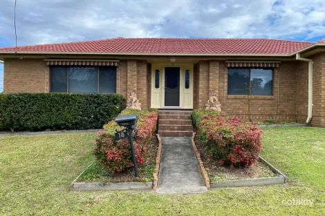 18 Peak Ave, North Nowra, NSW 2541