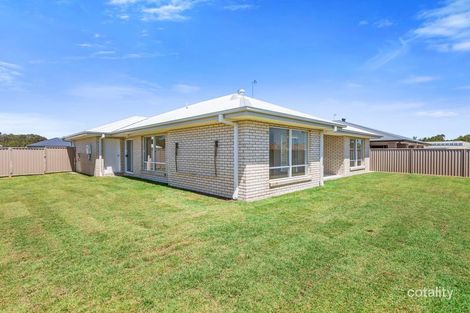 Property photo of 3 Toormina Court Pottsville NSW 2489