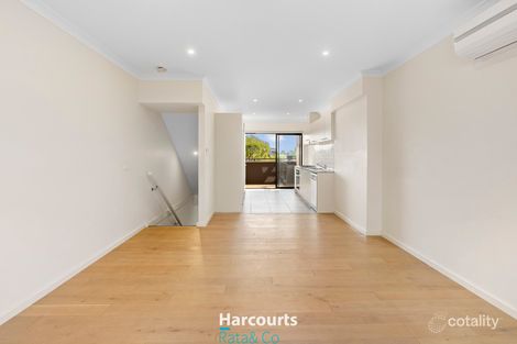 Property photo of 4/27 Turva Avenue Tarneit VIC 3029