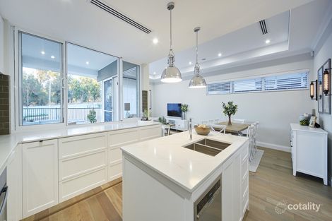Property photo of 18 Macquatha Close North Coogee WA 6163