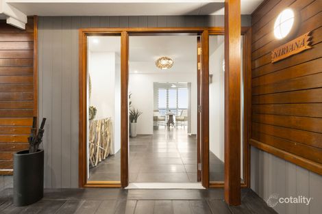 Property photo of 17 Shipton Crescent Mollymook NSW 2539