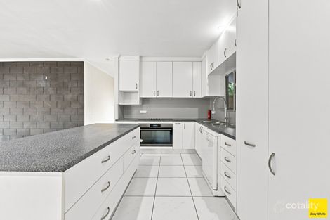 Property photo of 13 Quondong Close Manoora QLD 4870