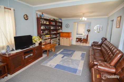 Property photo of 25 Read Avenue Lithgow NSW 2790