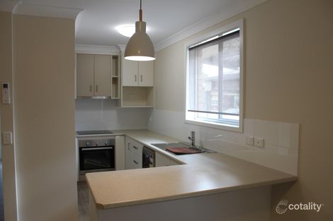 Property photo of 1/509 Kotthoff Street Lavington NSW 2641