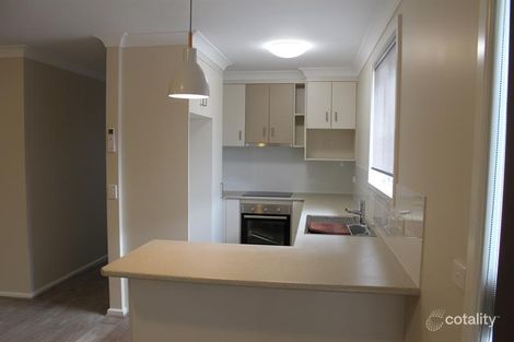 Property photo of 1/509 Kotthoff Street Lavington NSW 2641