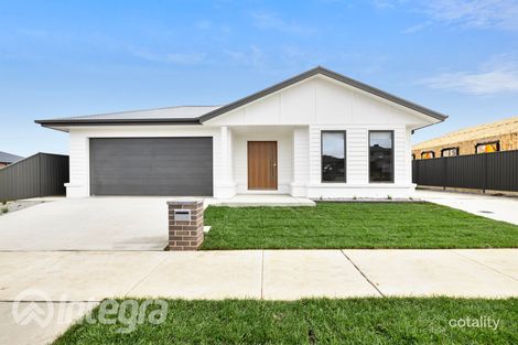 10 Hubbard St, Lucas, VIC 3350