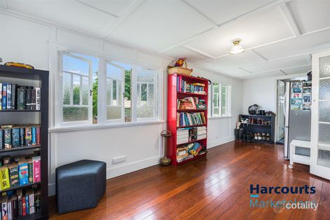 Property photo of 4 Moffatt Street Oxley QLD 4075